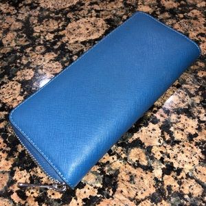 Michael Kors wallet. Dark Blue